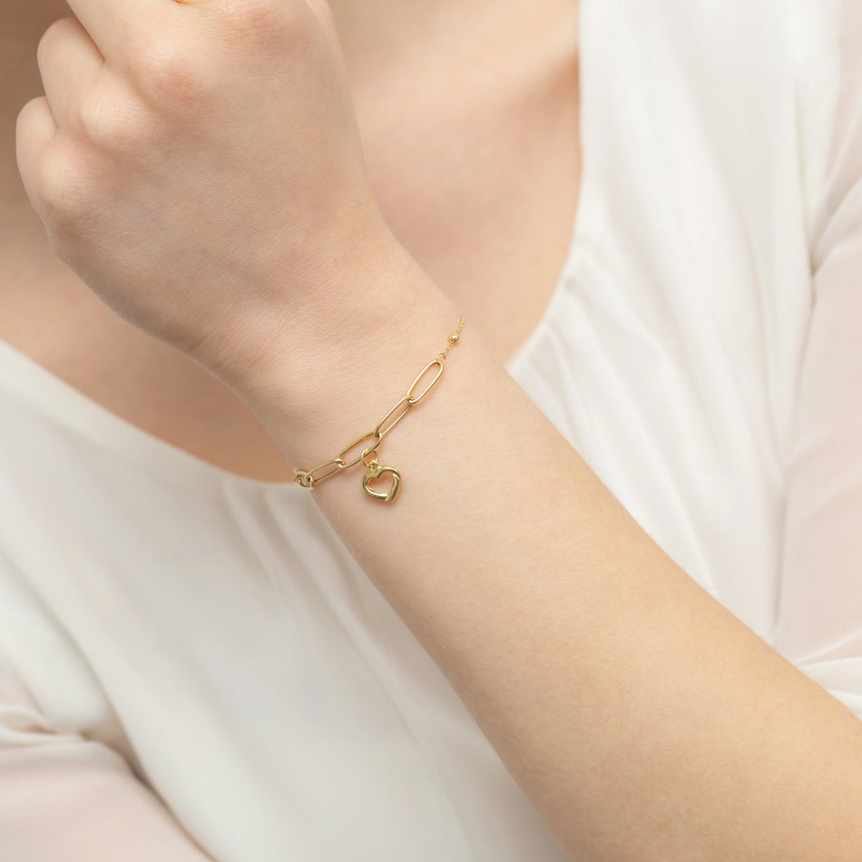 Goldarmband mit Herz und Perlen
