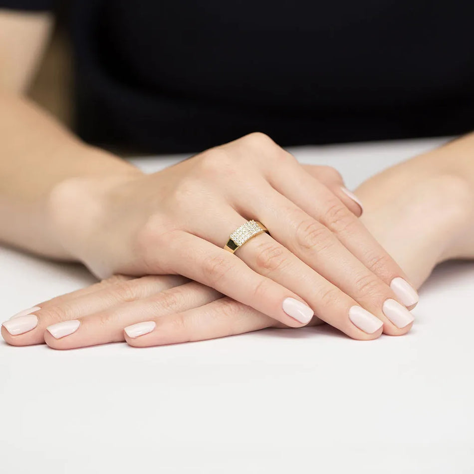 Zlatá sada prsteňov so zirkónmi