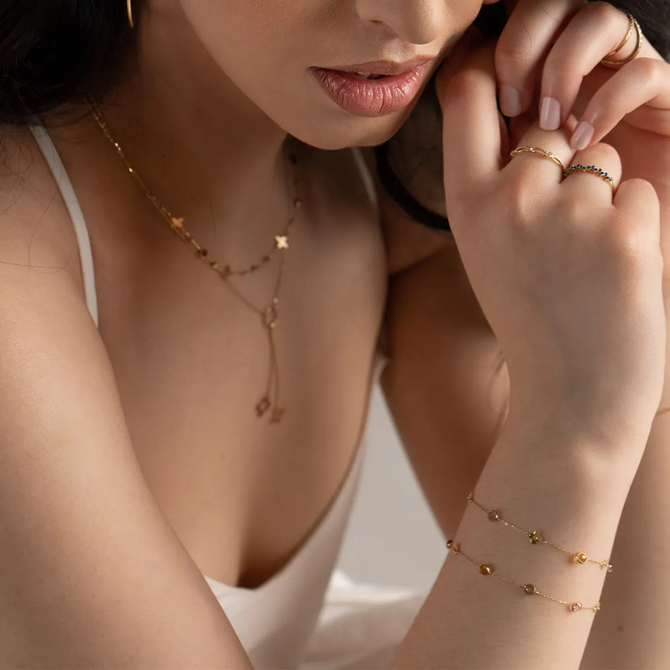 Dezenter Goldring mit Zirkonia