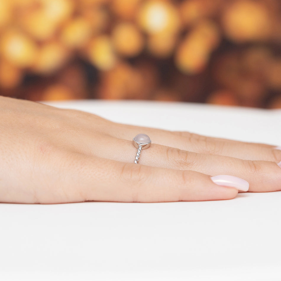 Stříbrný prsten s růžovým křemenem