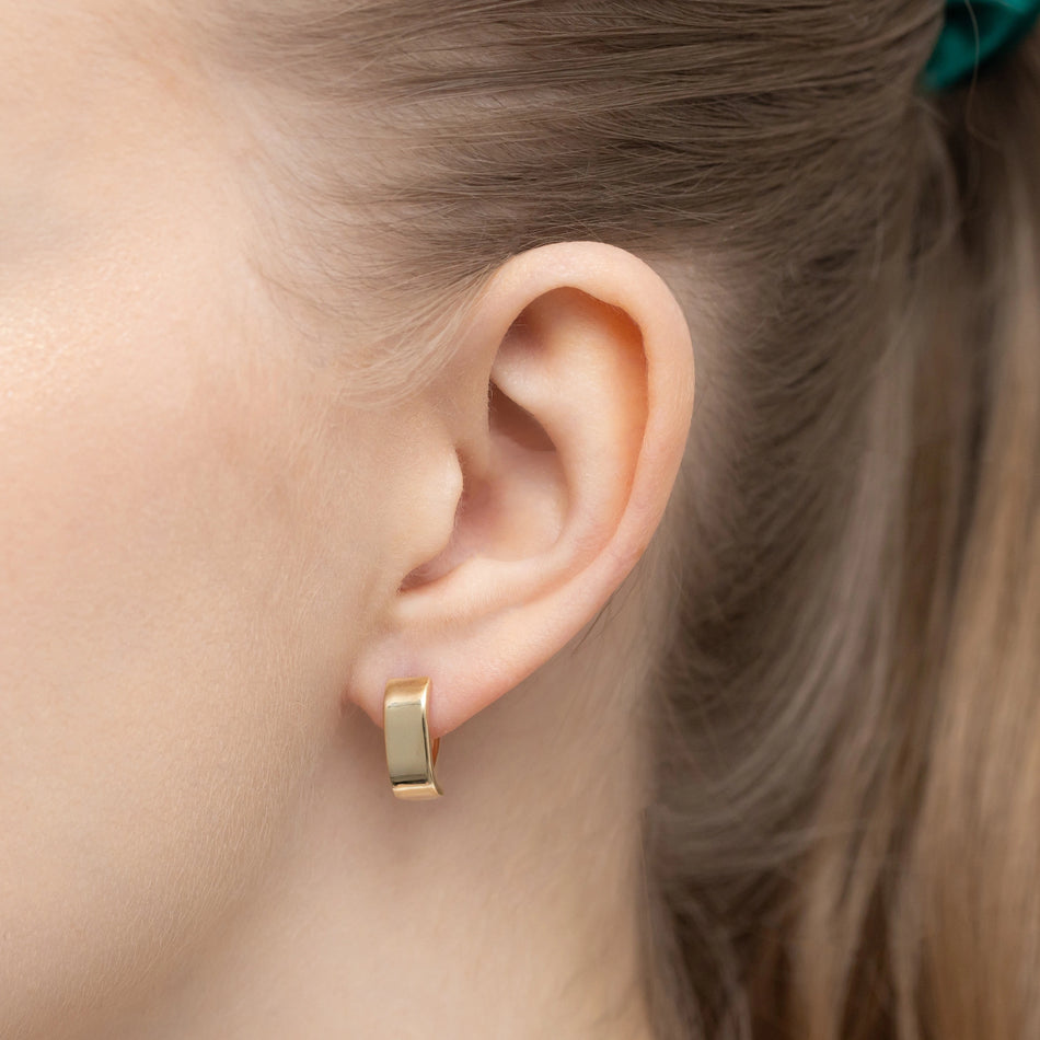 Gold Earrings with English Clasp