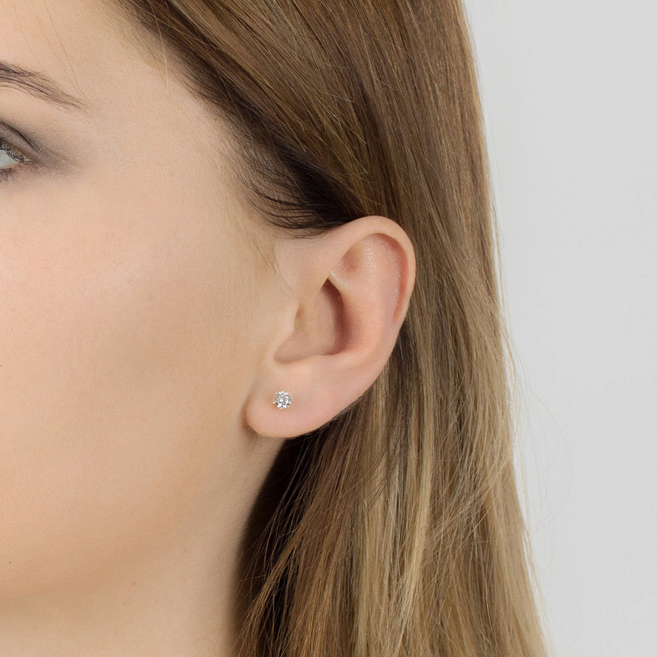 Zlaté náušnice se zirkony