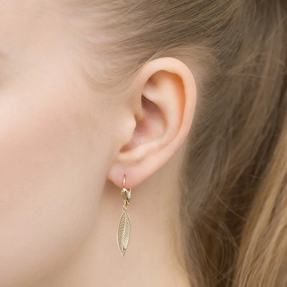 Gold English Clasp Earrings Leaves