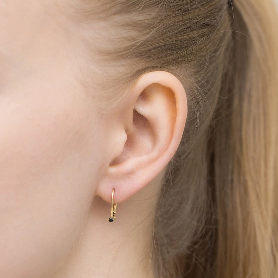 Zlaté náušnice s 0,04 ct čiernymi diamantmi