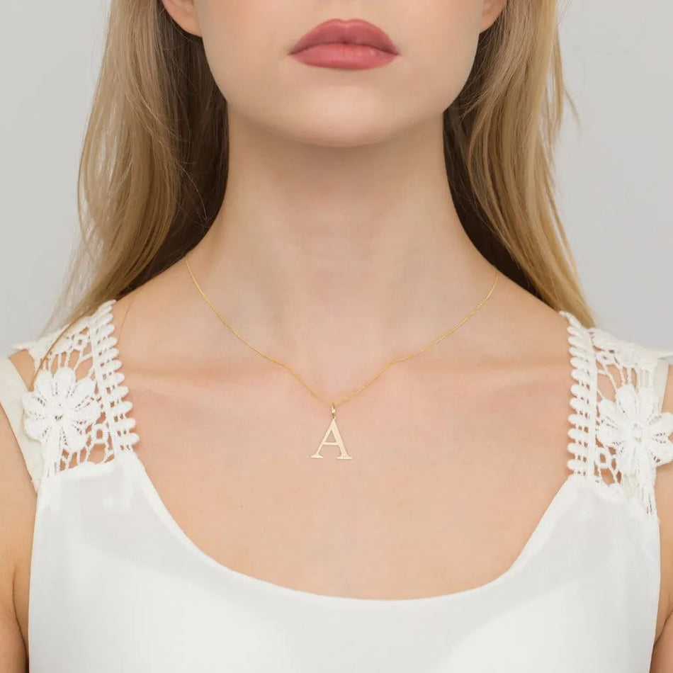 Zlatý náhrdelník s 0,005ct diamantovým Písmenom A