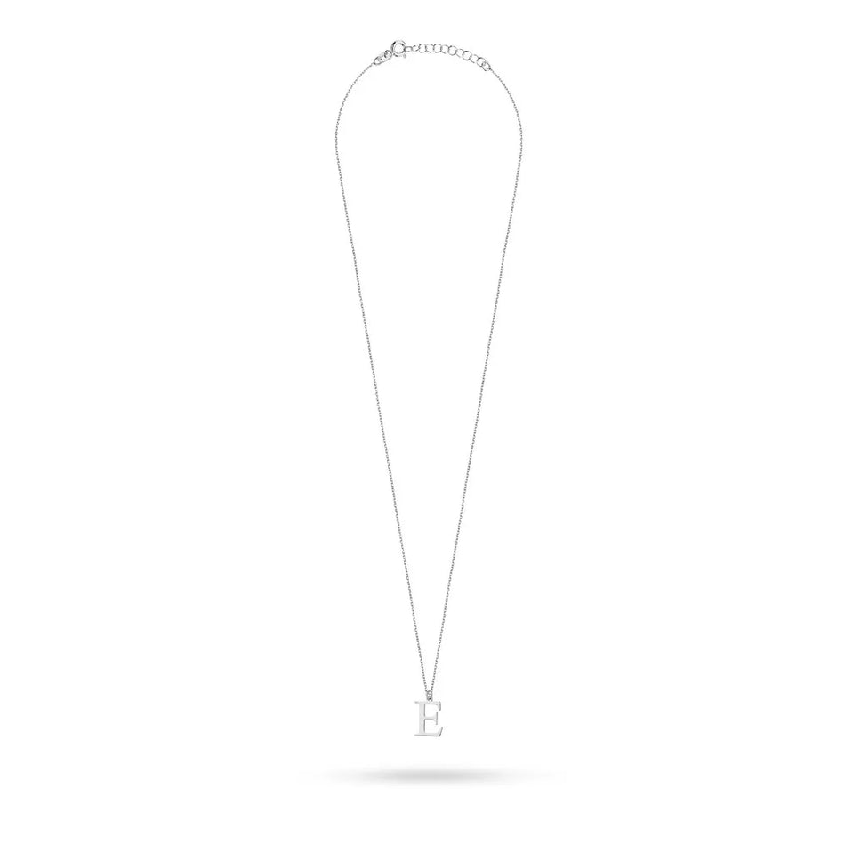 Stříbrný náhrdelník Písmeno E