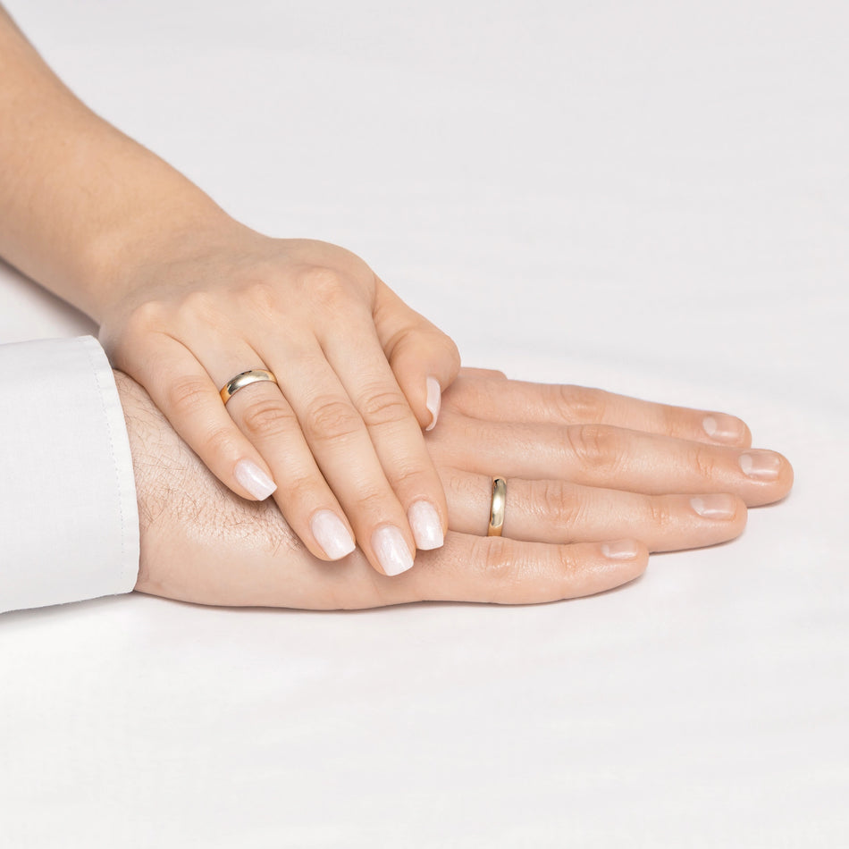 Klassische halbrunde Gold-Trauringe 4mm