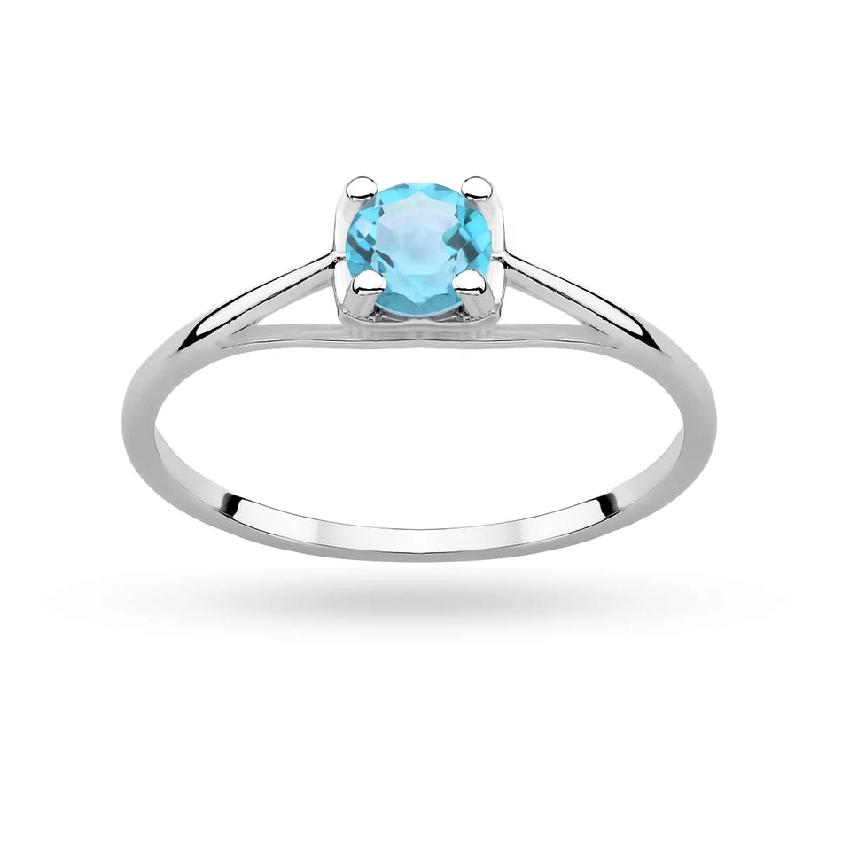 Stříbrný prsten se zirkony