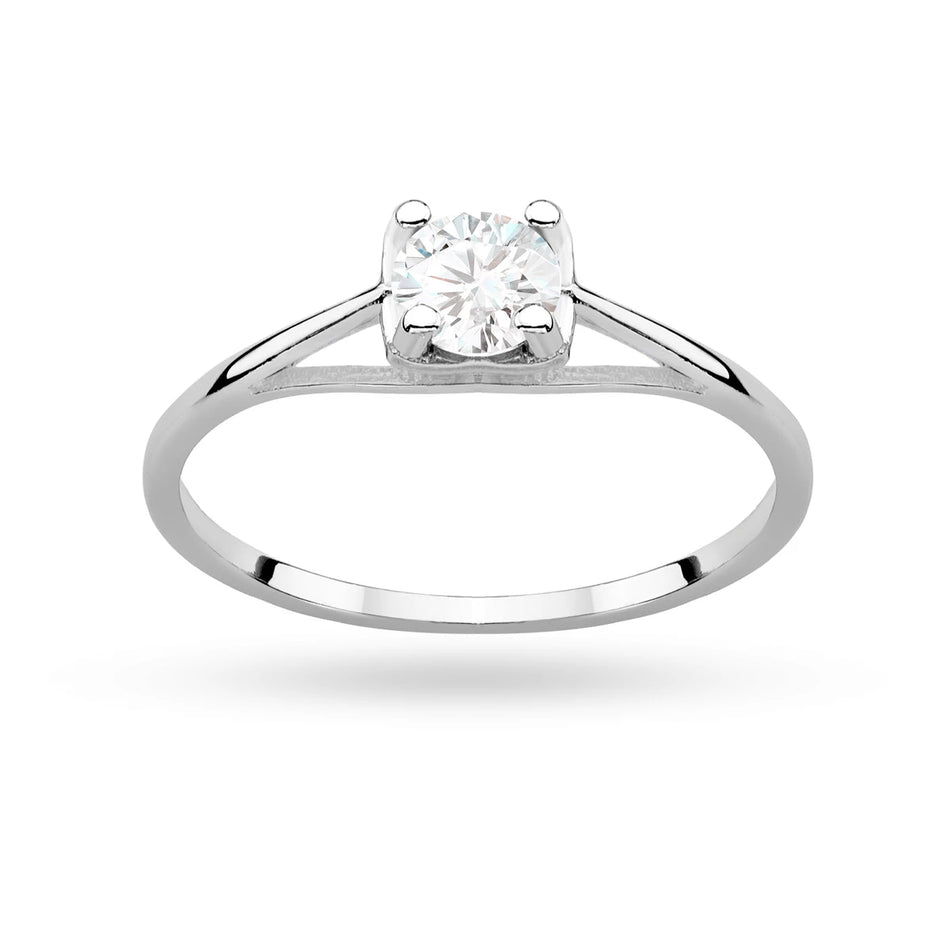 Stříbrný prsten se zirkony