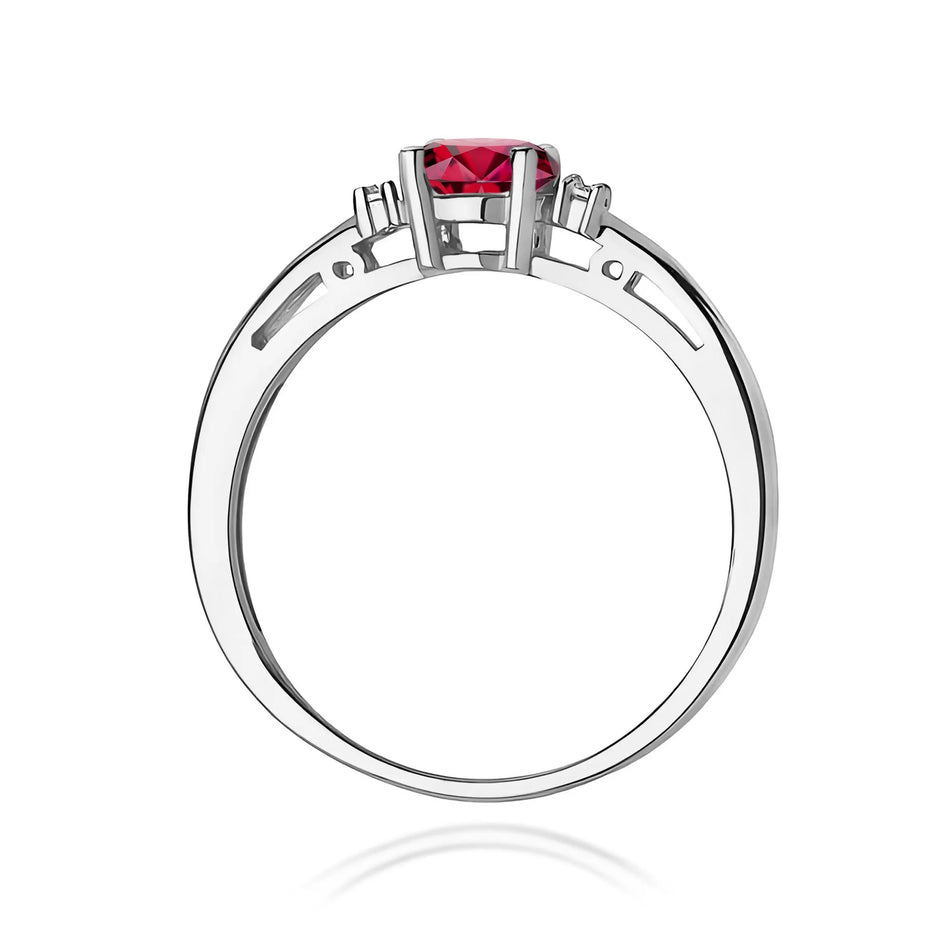 Gold Ring with 0.60ct Ruby and 0.029ct Diamonds