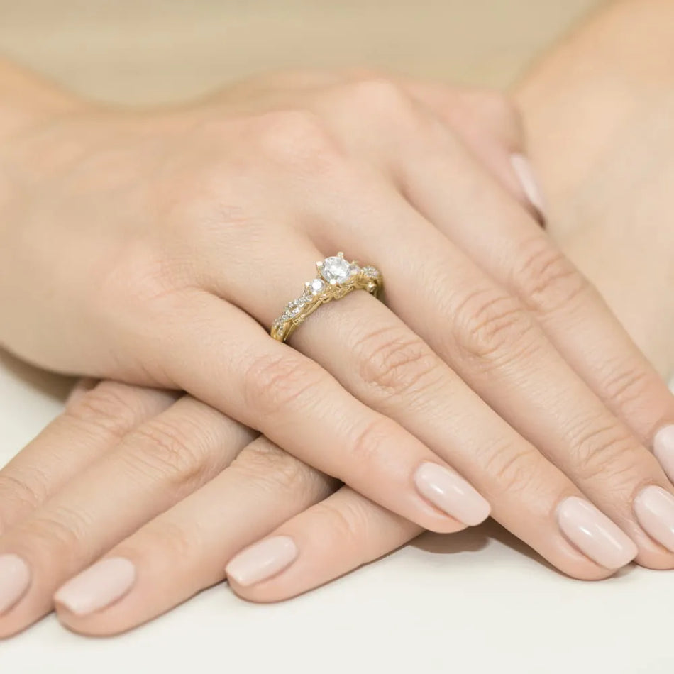 Goldring mit 0,70 ct und 0,339 ct Labor-Diamanten