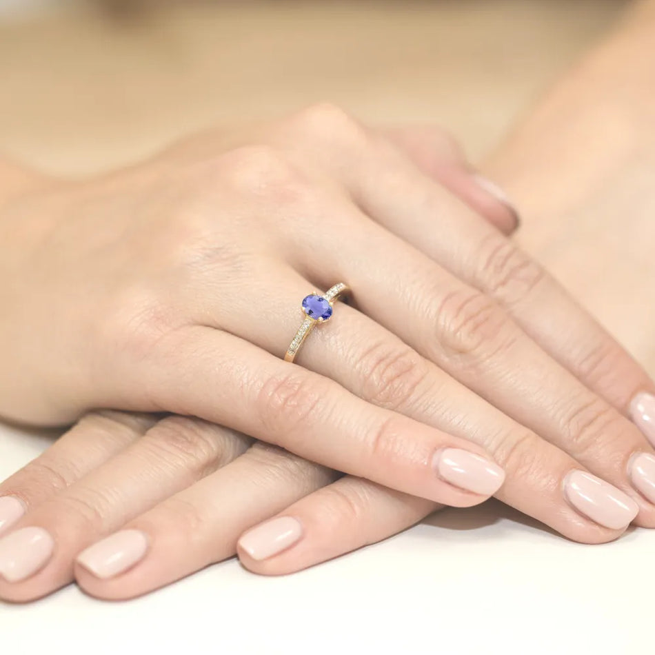 Gold Ring with 0.40ct Tansanit and 0.05ct Diamonds