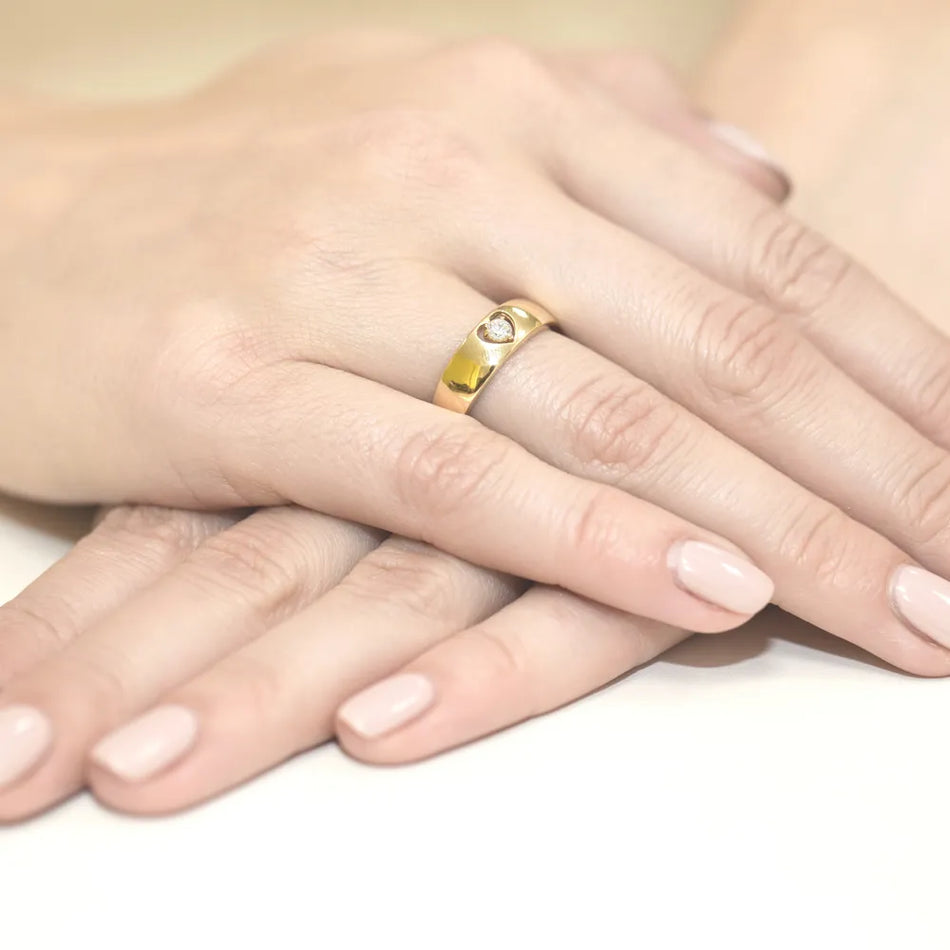 Zlatý prsten s diamantem 0,10 ct