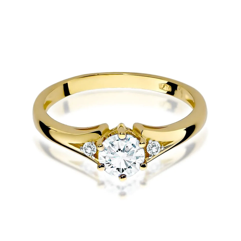 Gold Ring with 0.60ct White sapphire and Diamonds