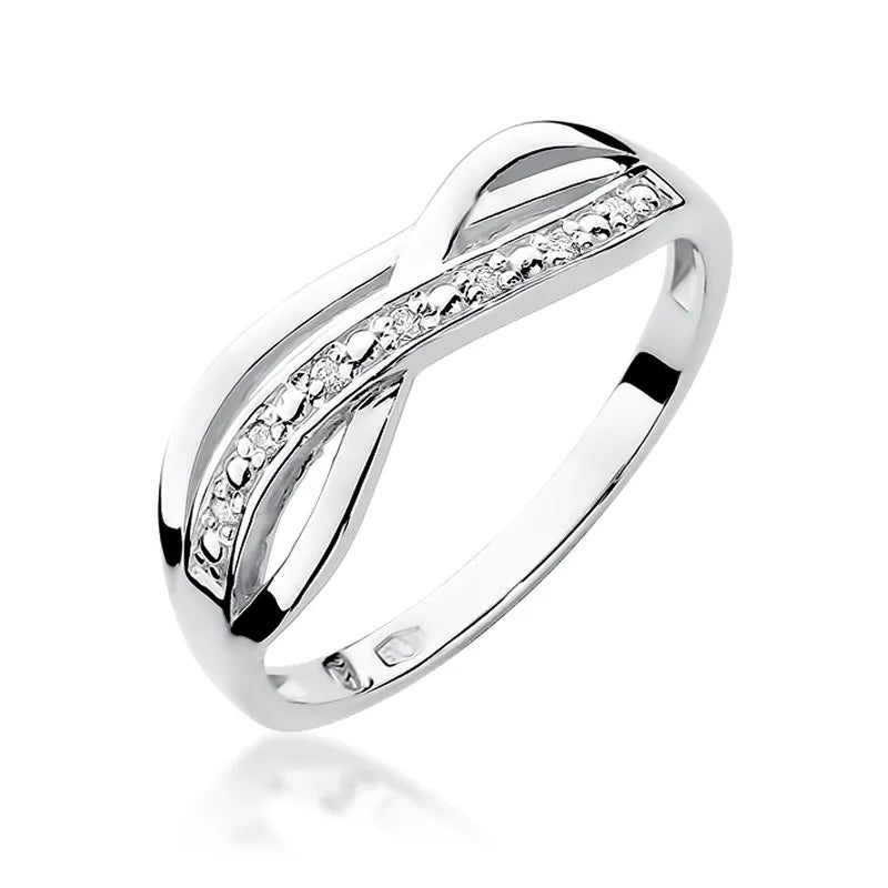 Gold Ring with 0.06ct Diamonds