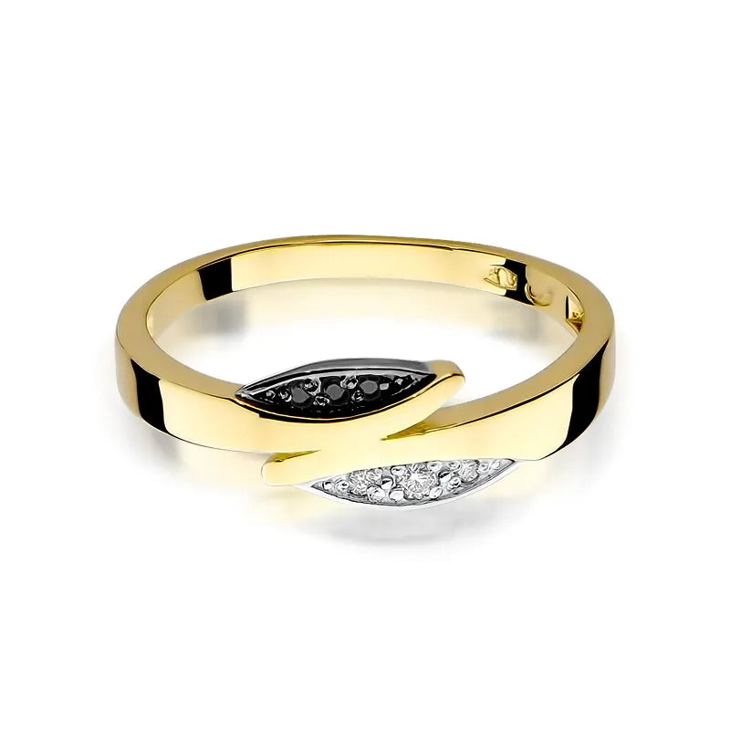 Gold Ring with Diamonds