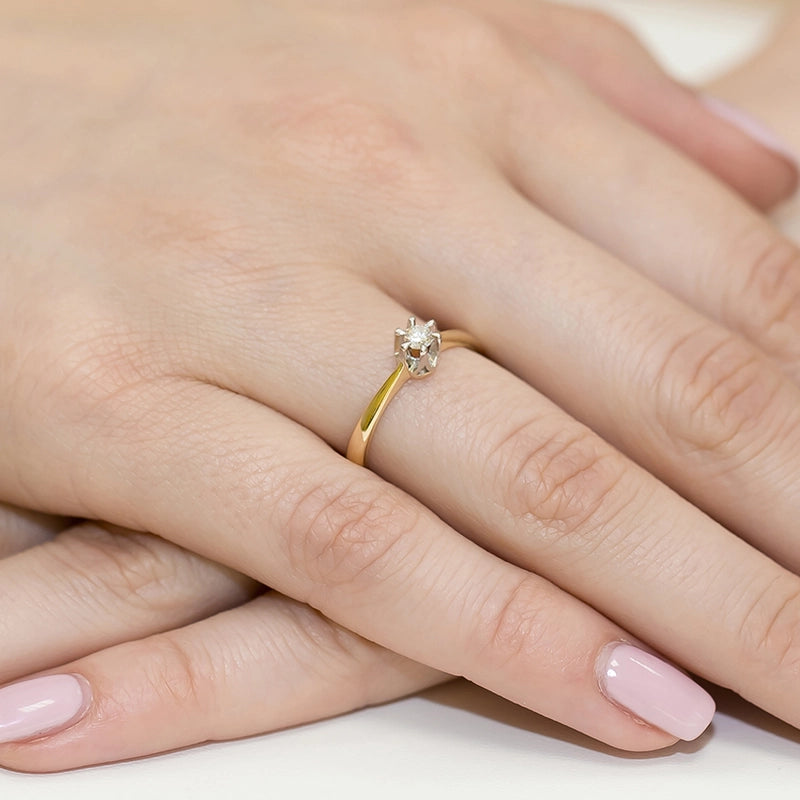 Zlatý prsteň s diamantom 0,20 ct