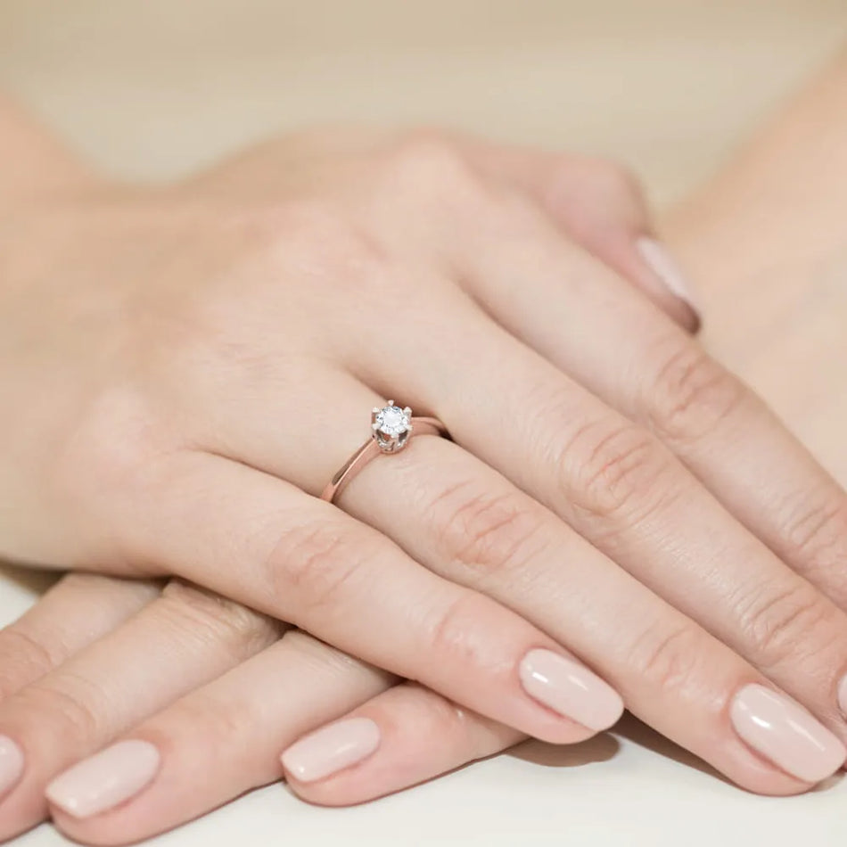 Zlatý prsteň s 0.25ct laboratórnym diamantom