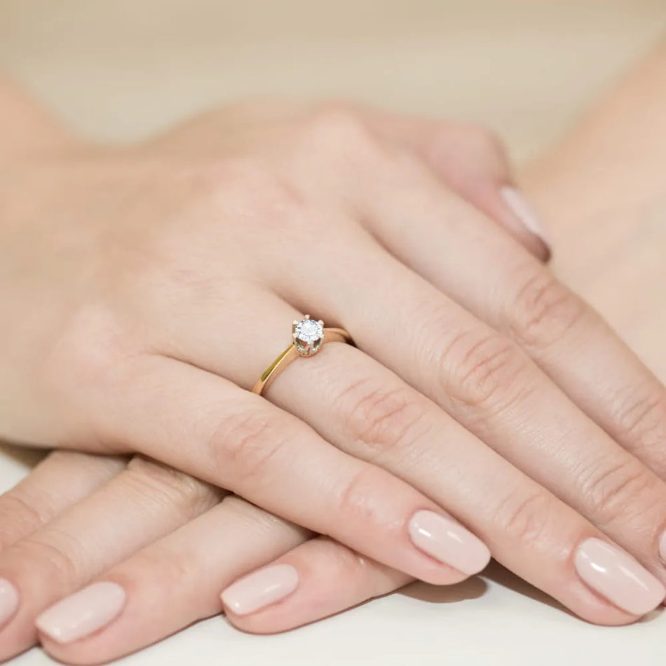 Ein Goldring mit 0,25 ct Diamant