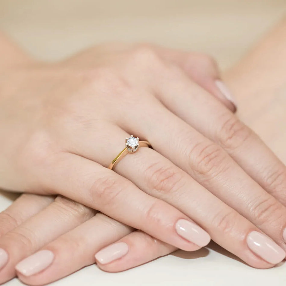 Ein Goldring mit 0,30 ct Diamant