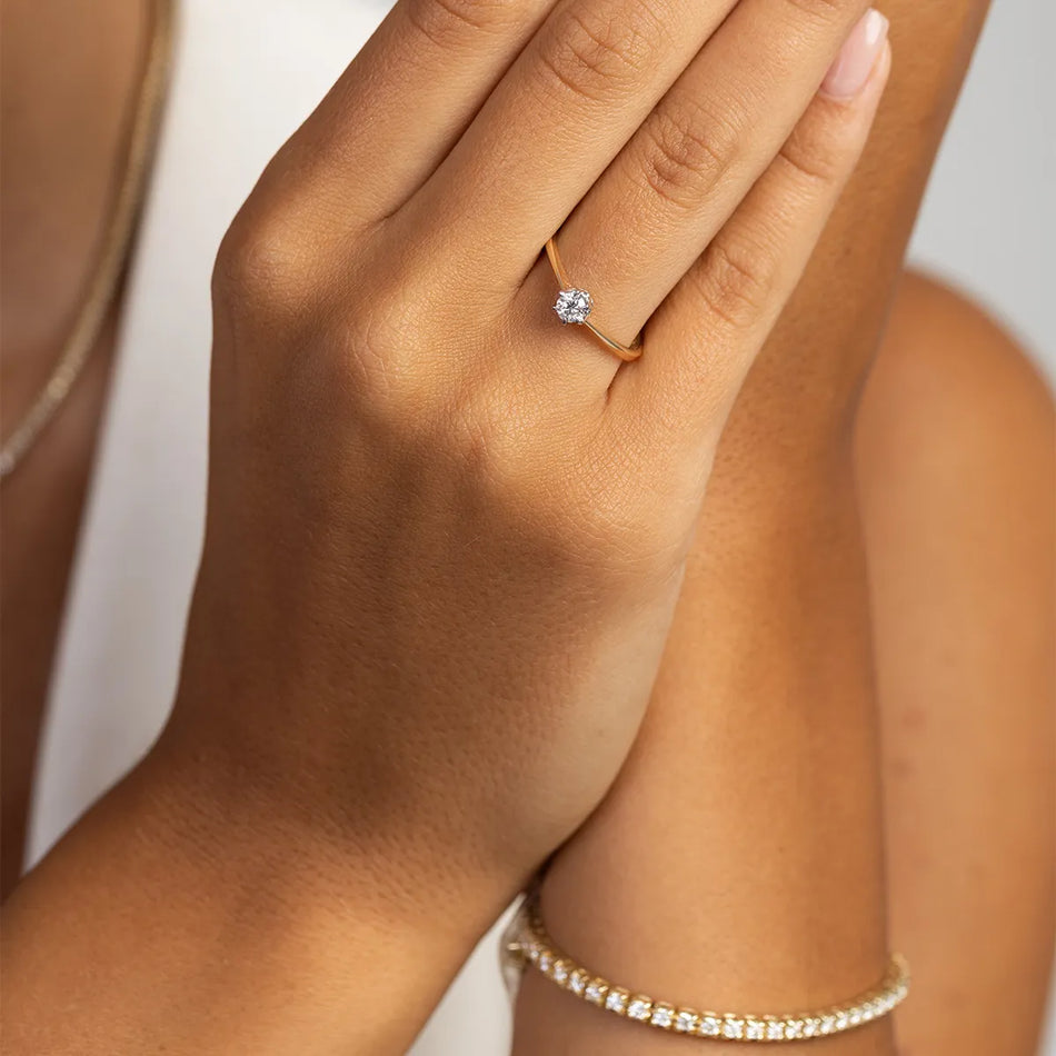 Ein Goldring mit 0,20 ct Labordiamanten