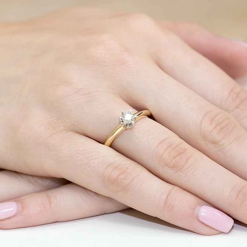 Gold Ring with 0.30ct Lab-diamond