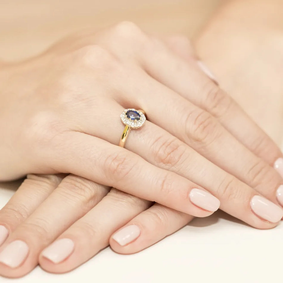 Zlatý prsten s 0,40ct tanzanitem a 0,069ct diamanty