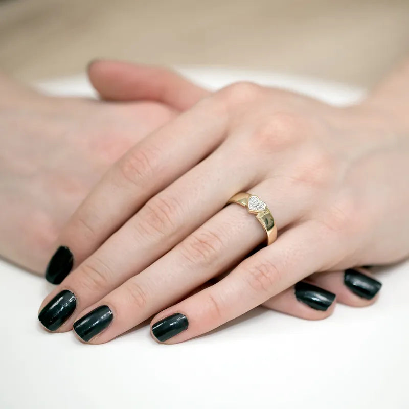 Zlatý prsten s diamanty 0,04 ct