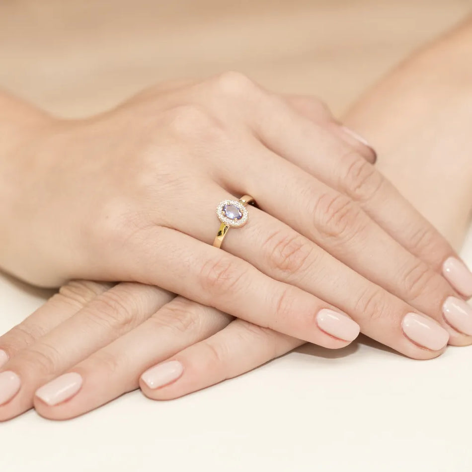 Gold Ring with 0.40ct Tansanit and 0.08ct Diamonds