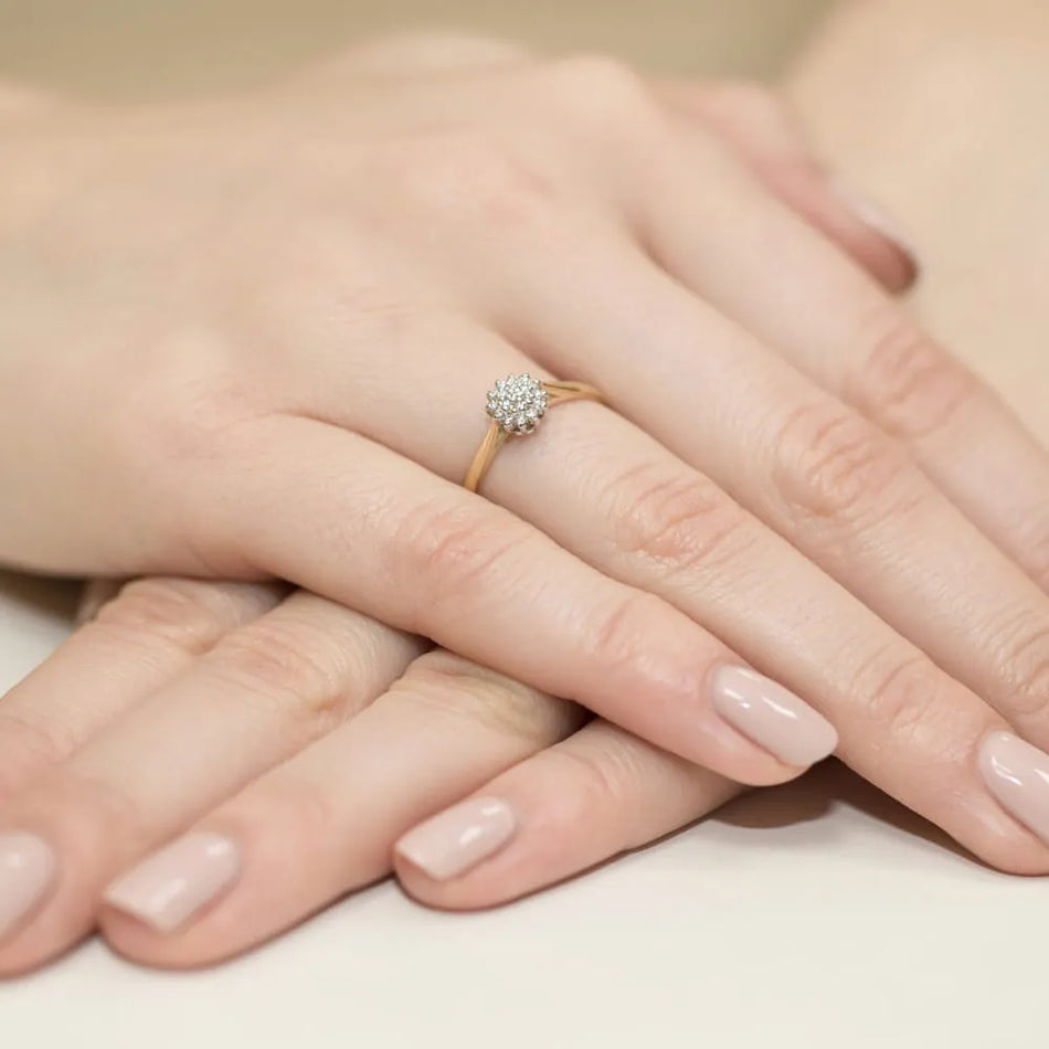 Zlatý prsten s 0,095ct laboratorně pěstovanými diamanty