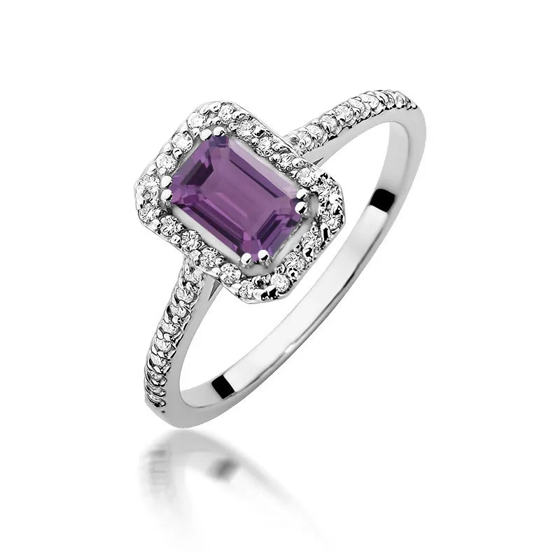Gold Ring with 0.50ct Amethyst and 0.19ct Diamonds
