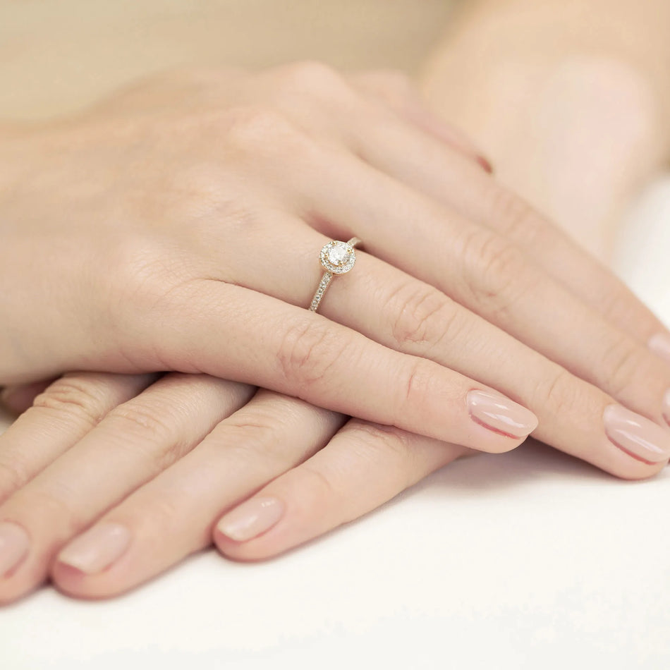 Zlatý prsteň s diamantmi 0,15 ct a 0,13 ct