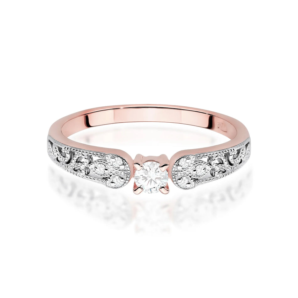 Zlatý prsten s 0,10 ct a 0,03 ct laboratorně pěstovanými diamanty