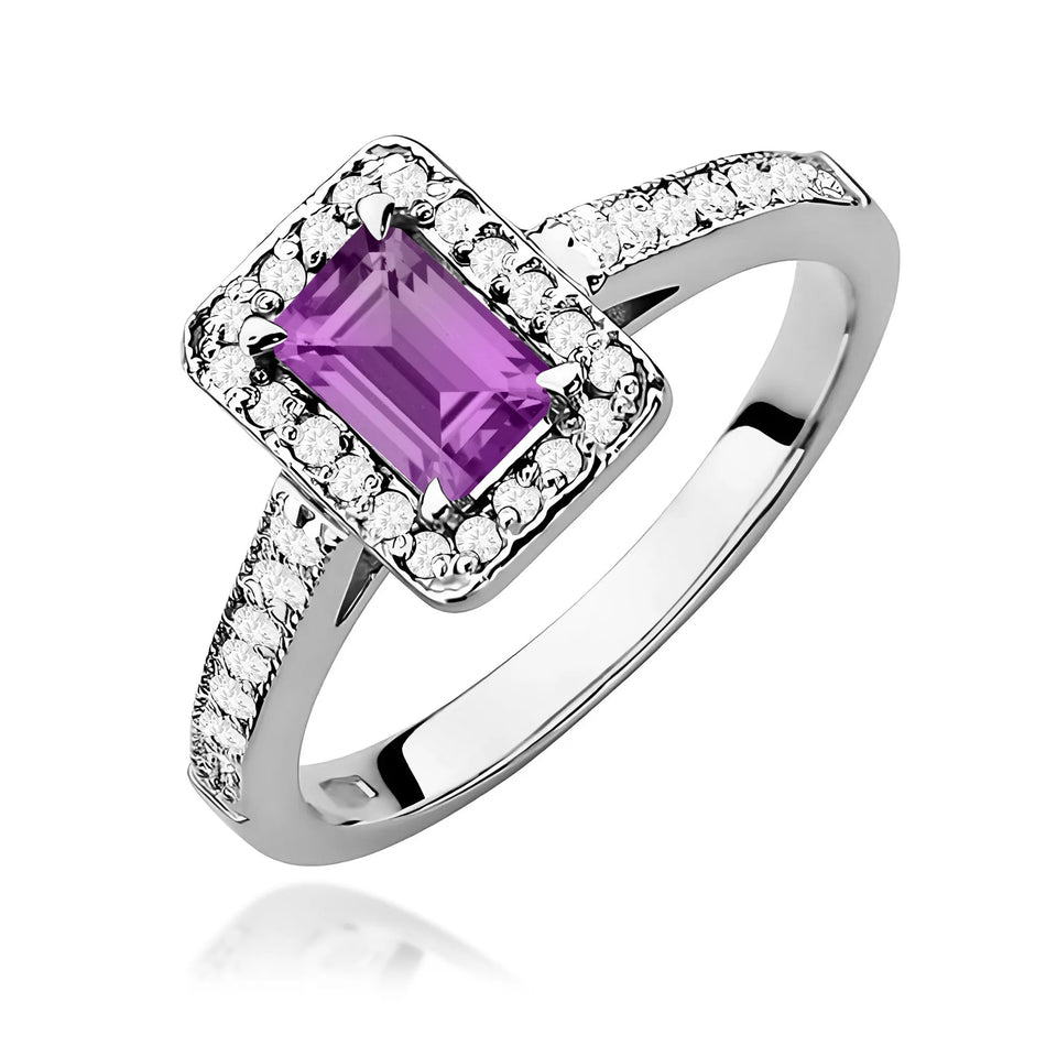 Gold Ring with 0.50ct Amethyst and 0.22ct Diamonds