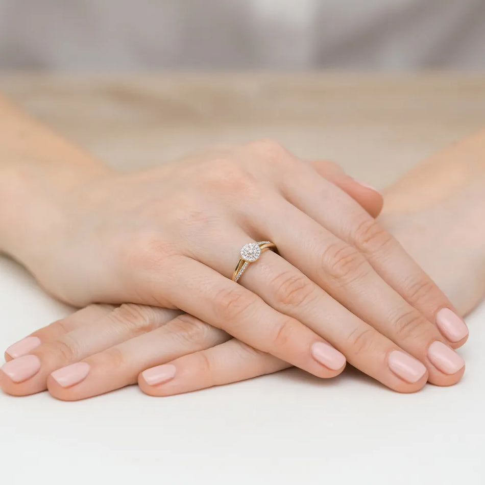 Zlatý prsten s diamanty 0,175 ct