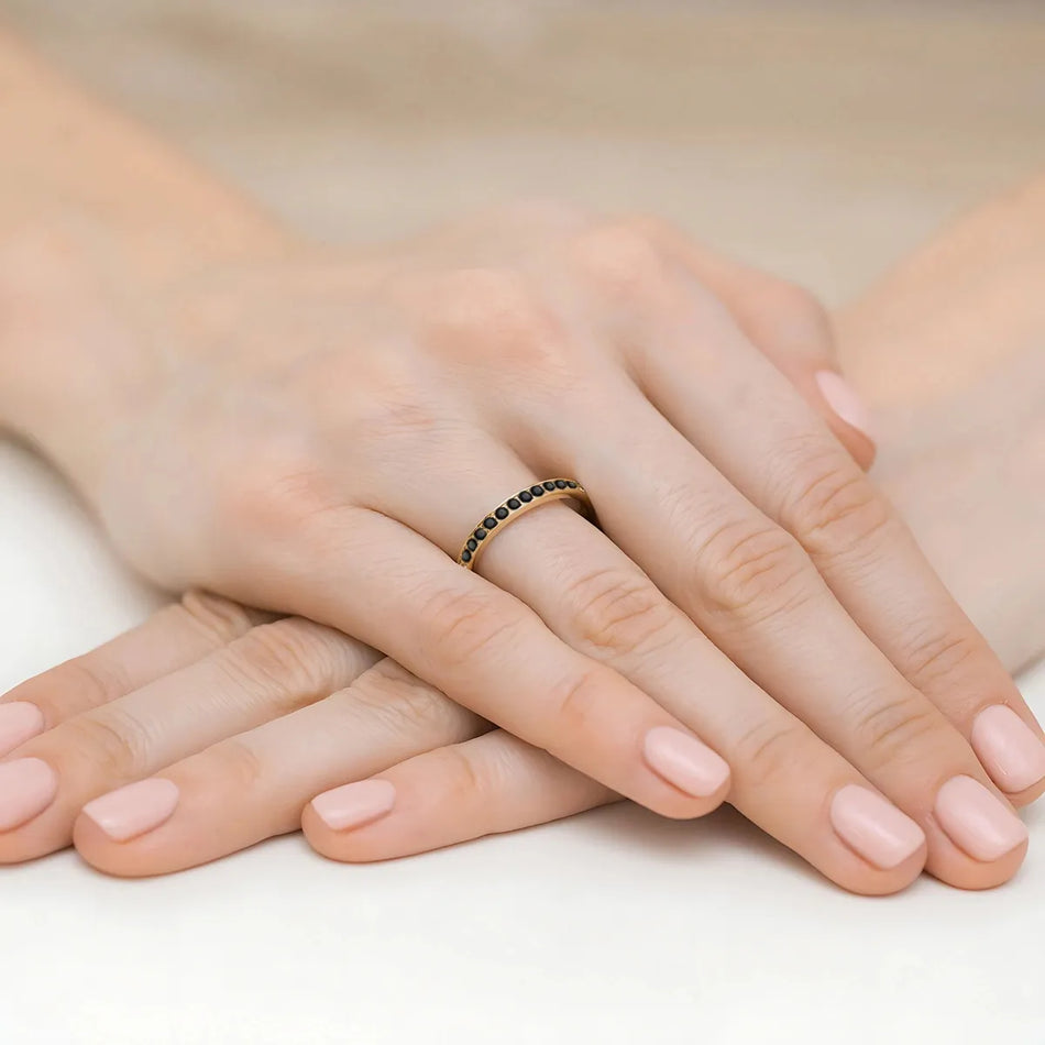 Zlatý prsteň s 0,20 ct čiernymi diamantmi