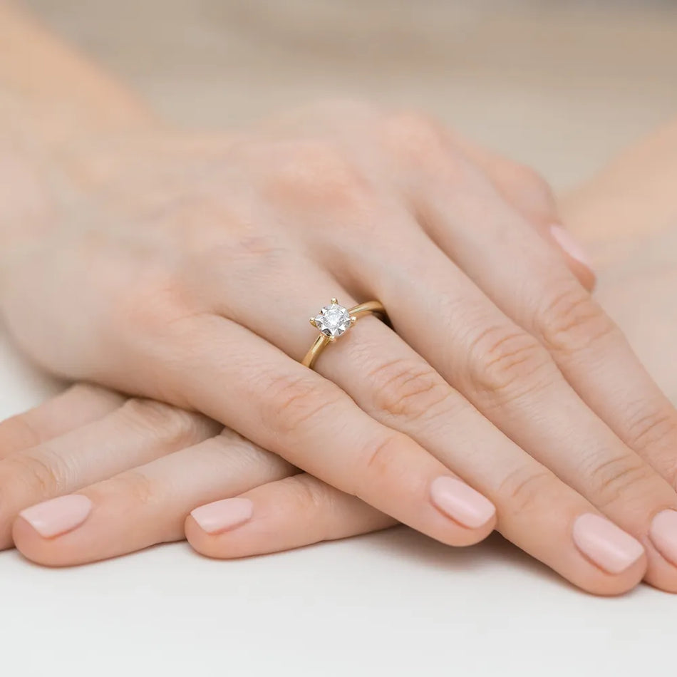 Zlatý prsten s diamantem 0,20 ct