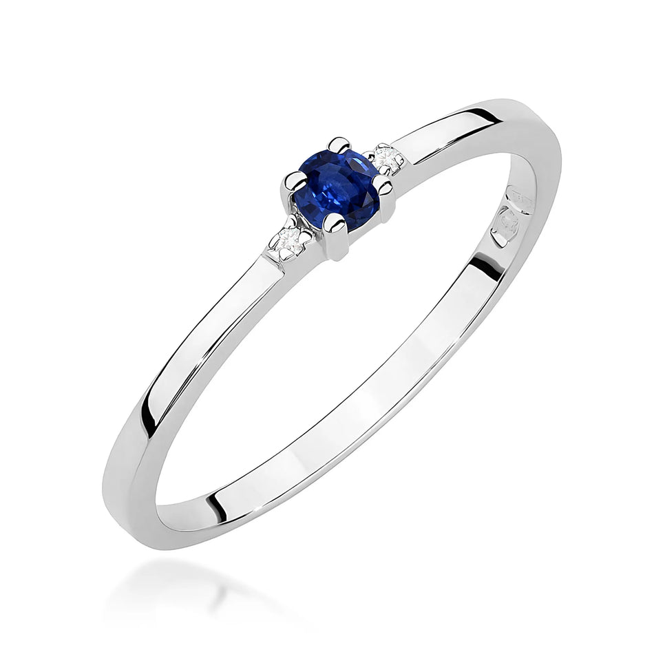 Gold Ring with 0.15ct Sapphire and 0.01ct Diamonds