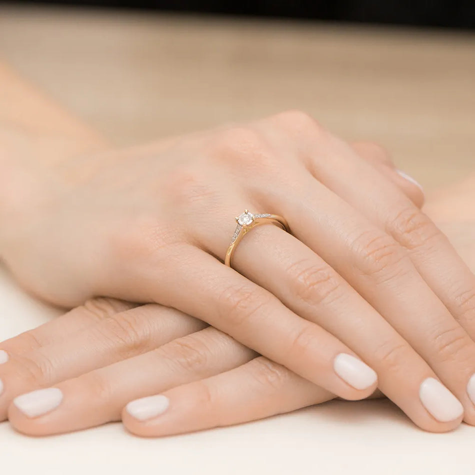 Gold Ring with 0.08ct and 0.03ct Diamonds