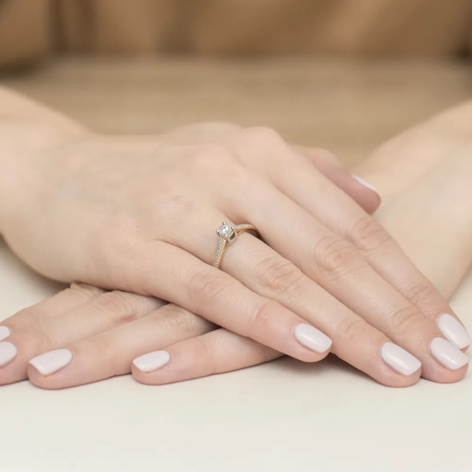 Gold Ring with 0.08ct and 0.05ct Diamonds