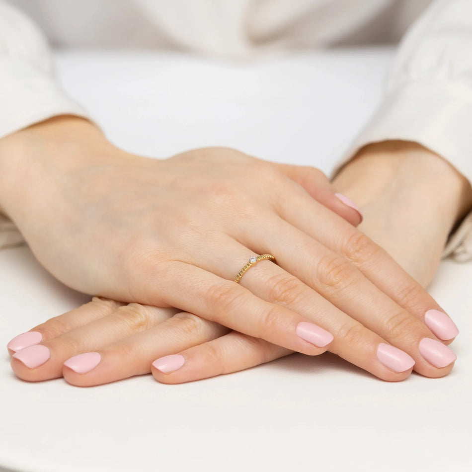 Goldring mit 0,04 ct Diamant