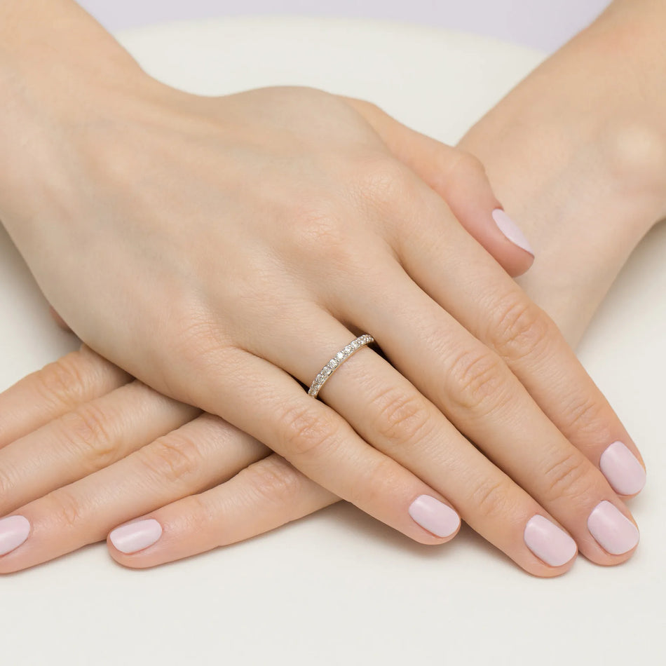 Zlatý prsten s 0,34 ct laboratorně vytvořenými diamanty