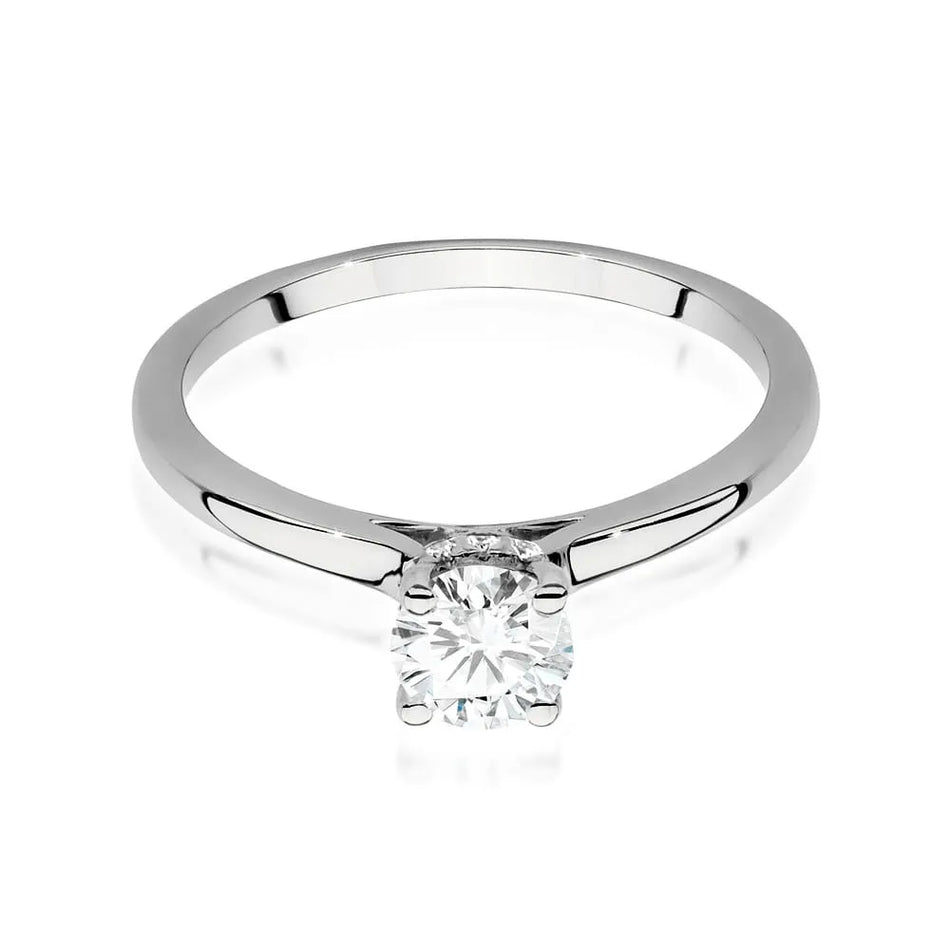 Goldring mit 0,50 ct Diamant und 0,06 ct Seitendiamanten
