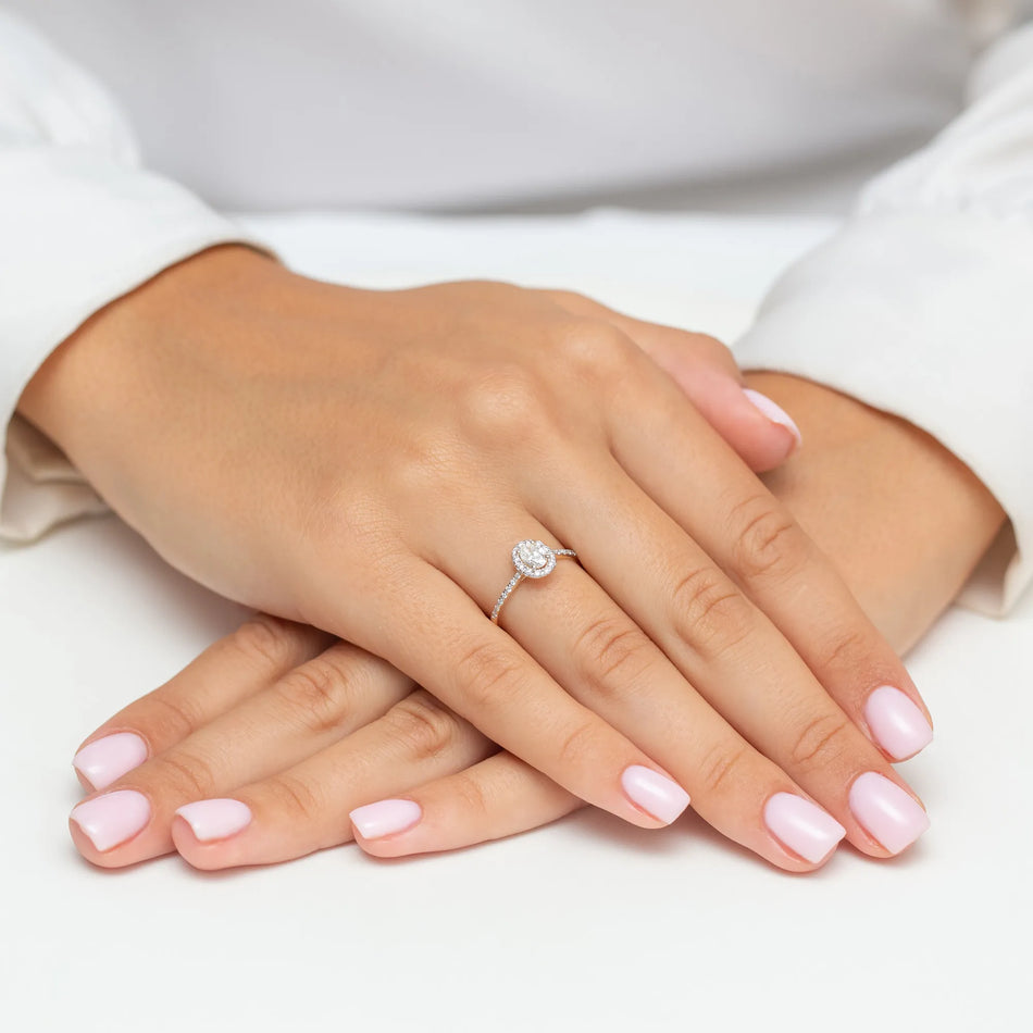 Gold Ring with 0.30ct and 0.17ct Diamonds