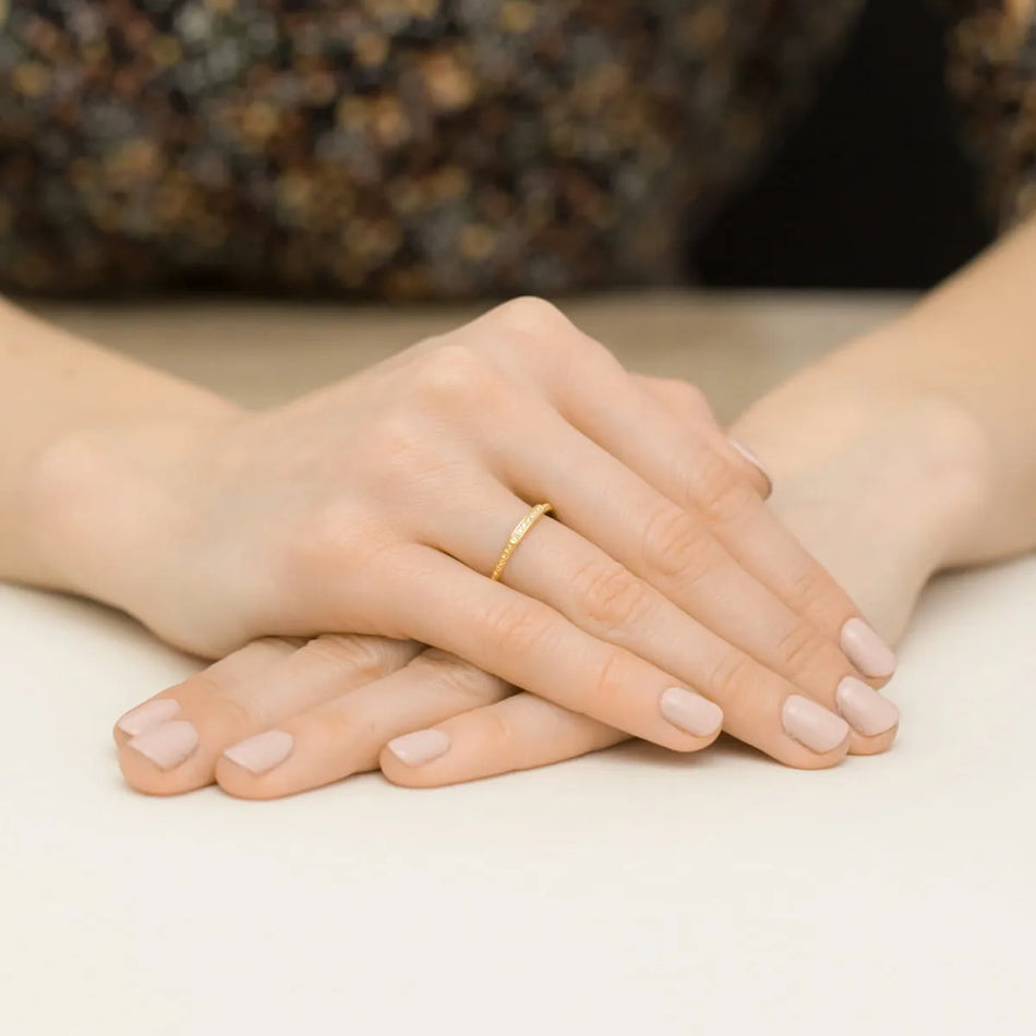 Zlatý prsten s diamanty 0,035 ct