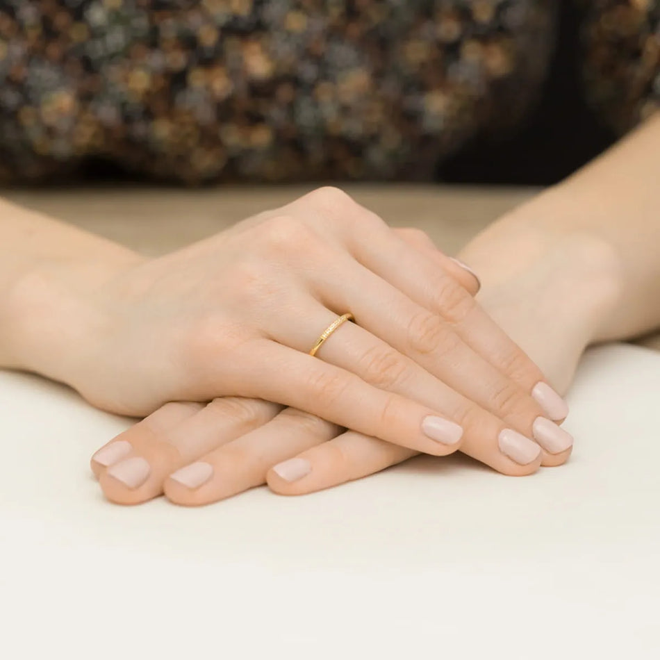 Zlatý prsten s diamanty 0,035 ct