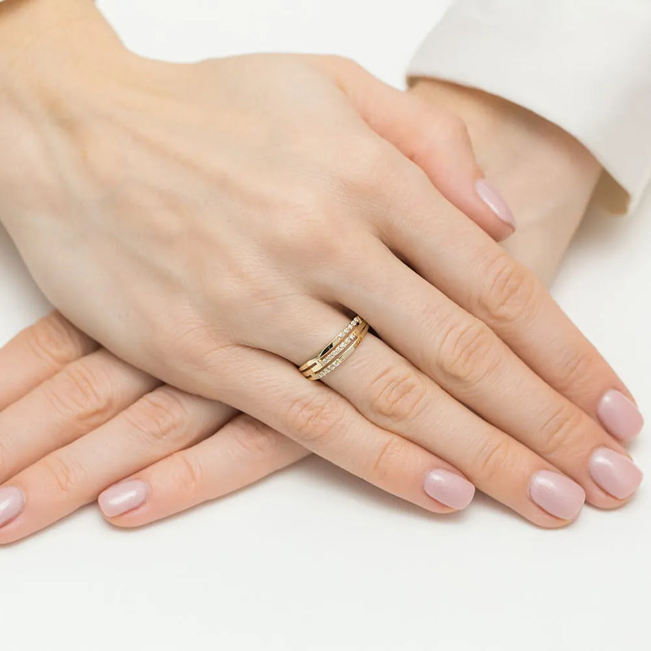 Zlatý prsteň s diamantmi 0,146 ct