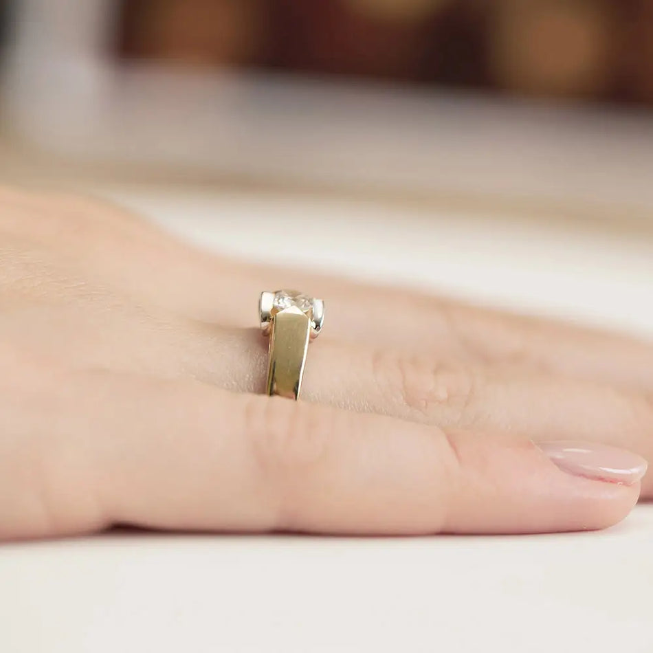 Goldring mit 0,50 ct Diamant