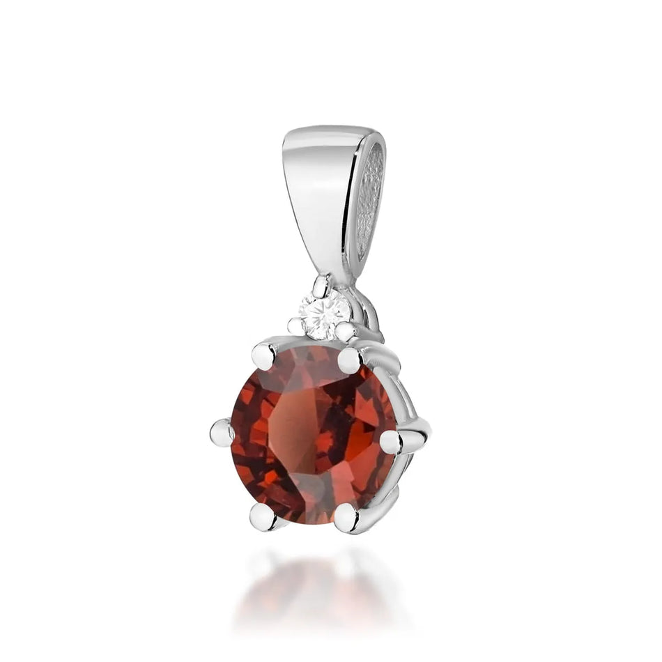 Gold Pendant with 0.60ct Garnet and 0.015ct Diamonds