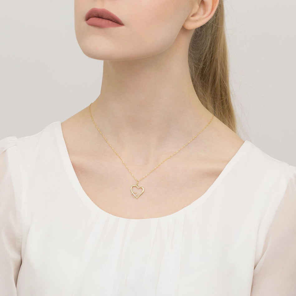 Zlatý přívěsek se zirkony srdce